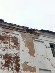 Здание нежилое штаб-управление, кадастровый номер 73:24:010101:11802, количество этажей: 2, площадь 851 кв.м., адрес: г.Ульяновск, войсковая часть 34236 хозяйственное ведение.