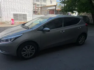 Kia Cee'd 2014 года выпуска, VIN: XWEHN512BF0028093.