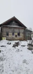 Жилой дом 25,8 кв.м и земельный участок, Можайский городской округ, Московская область. Жилой дом признан непригодным для проживания, площадью 25,8 кв.м, с кадастровым номером 50:18:0040330:79, адрес: Российская Федерация, Московская область, Можайский городской округ, рабочий поселок Уваровка…