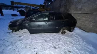 Автомобильные кузова Автомобильный кузов марки «HONDA JESUS», светло-серого цвета, б/у, рег. № PL PZ290KV, VIN JHMGD57305S224663Автомобильный кузов марки «HONDA CR V i-vtec», темно-синего цвета, б/у, рег. № FIN RCY728, VIN SHSRD88603U118874Автомобильный кузов марки «SUBARU OUTBACK BL-Fuel», белого…