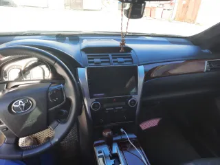 Toyota Camry 2013 года выпуска, VIN: XW7BH4FKX0S006757, номер кузова: XW7BH4FKX0S006757, цвет кузова: серый металлик, мощность: 109 кВт/148 л.с. Осмотр по предварительной записи по телефону 89247734097 или по электронной почте: au.lebedevad@yandex.ru