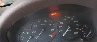 Peugeot 206, 2002 г.в., гос. номер H796KX30, VIN VF32AKFWF42681456, цвет зеленый.