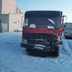 Рама от самосвала Hino 655191 JHDFLV00017143 VIN X896551CACOBA7150 госномер E560КУ28, 2012 год выпуска, находится в Благовещенске (Свободный).