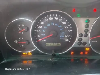 Toyota Land Cruiser 100 2005 года выпуска. VIN кузова: JTEHT05J252076211. Ознакомление с автомобилем осуществляется по месту его нахождения. Дату и время осмотра необходимо предварительно согласовать по телефону: +79248631111.