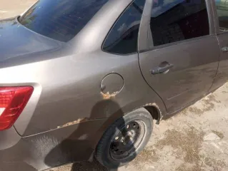 Lada Granta 2014, 87 л.с., 509954 км, модель: 219010, VIN: XTA219010E0270912, гос. рег. номер: О759СР58, 2014 года выпуска (транспортное средство имеет повреждения)