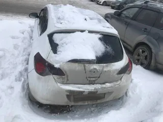 Opel Astra 2011 года