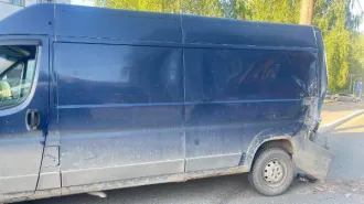 Грузовой автомобиль марки фургон PEUGEOT BOXER, 2010 г.в., г/н Х504РР43, цвет: темно-синий, VIN: VF3YCBMFC11827841 (вторичные торги). Местонахождение: Кировская область, г. Киров, ул. Солнечная, д. 25а. Вид права – собственность. Обременение – аресты, залог в пользу ООО «Хоум Кредит энд Финанс…