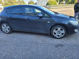 Opel Astra, 2010 года, 115 лс, 282365 км еще Ид.№ (VIN): XUFPD6DD2B3002280 Марка, модель ТС: Opel Astra Категория ТС: B Год изготовления ТС: 2010 Модель, № двигателя: A16XER 20PX7274 Шасси (рама) №: Кузов (коляска) №: XUFPD6DD2B3002280