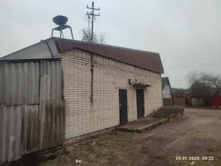 Здание магазина 226,4 кв.м. и право аренды участка 505 кв.м., Смоленская область. Здание, назначение: нежилое, наименование: магазин, количество этажей 1, площадь 226,4 кв.м., кадастровый номер 67:25:0010606:147, расположенное по адресу: Смоленская область, Ярцевский район, г. Ярцево, ул…