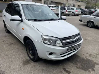 Lada Granta 2014, 87 лс, 146664 км. Lada 2190 Granta Sedan, цвет белый, VIN XTA219010E0243265, 2014 год выпуска. Является предметом залога в ООО МФК "Кешдрайв". На ходу.