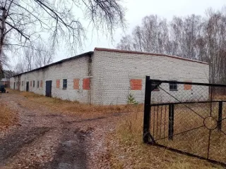 Нежилое здание 1269 кв.м, Томская область, Зырянский район, 1985 г., расположенное по адресу: Томская область, Зырянский район, с. Зырянское, ул. Советская, д. 127. Год ввода в эксплуатацию: 1985. Количество подземных этажей: 0. Вид ограничений и обременений: нет. Общая площадь: 1269. Материалы…