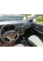 Kia Rio 2016 года выпуска, VIN Z94CC41BAGR358253. Ознакомление по адресу: 165500, Архангельская область, село Верхняя Тойма, ул. Вежливцева, д. 3А с момента публикации до окончания приема заявок по предварительной записи по тел. 89910842239. Автомобиль является залоговым имуществом ПАО "Совкомбанк".
