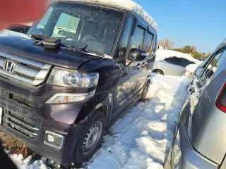 Honda N-BOX 2017 года, 64 л.с., пробег 200000 км, АКПП. Автомобиль не на ходу, отсутствует аккумулятор. VIN: JF1-2551100.