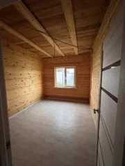 Жилой дом пл. 168,8 м² и земельный участок 1000 м² в Иркутской области, сельское поселение Хомутовское, деревня Куда, Галины Кирилловой ул, д.13. Кадастровые номера: дом — 38:06:100922:10687, участок — 38:06:100922:3109.