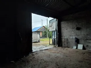 Склад бетонный, кадастровый номер: 86:11:0000000:1119, общей площадью 464,9 кв. м, с земельным участком КН 86:11:0501005:718, общей площадью 1382 кв. м, категория земель: земли населенных пунктов, Ханты-Мансийский автономный округ - Югра, г. Нижневартовск, пер. Клубный, д. 30. Материалы наружных…
