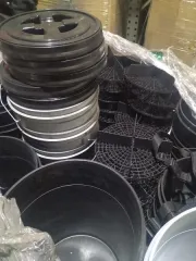 Ведра для мойки авто с решеткой и крышки HPDE, 40 штук ведер и 5 крышек.