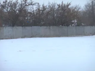 Ограждение рынка (забор). Ознакомление с имуществом осуществляется по заявке по тел. 89048159915 или эл. адресу: chesaserg@@mail.ru.