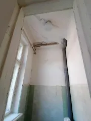 Имущественный комплекс: здание детского сада, назначение нежилое, кадастровый номер 61:52:0030003:894, площадью 892,6 кв.м, этажность 2, литер А, год ввода в эксплуатацию 1937; тепловая сеть протяженностью 9 п.м, литер 3-Л, год ввода в эксплуатацию 1937; водопроводная сеть протяженностью 34 п.м…