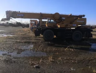 Кран KATO KR-25H-V5 2006 г.в., грузоподъемность 27 т, номер KR258-0086.