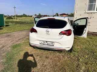 Opel Astra 2012, легковой автомобиль марки Opel, модель PJ-Astra, год выпуска 2012, кузов № XUFPE6DC6D3001799, идентификационный номер (VIN) XUFPE6DC6D3001799. Ознакомление с имуществом производится в период приёма заявок, в рабочие дни с 10:00 до 16:00 по местному времени, по предварительному…