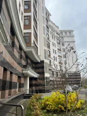 Квартира 129,4 кв.м, жилое помещение (квартира), площадь 129,4 кв. м, этаж № 6, кадастровый номер: 50:04:0010502:1097, Московская область, муниципальный округ Дмитровский, г. Дмитров, ул. Подлипичье, д. 6, кв. 17. Ограничение (обременение): ипотека в пользу ПАО M2M Private Bank; в квартире…