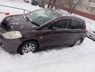 Nissan Tiida 2010, 109 лс, 196334 км, АКПП, модель: NISSAN TIIDA, год выпуска: 2010г, идентификационный номер (VIN): отсутствует, категория: В, модель, № двигателя № HR15-081465C, шасси (рама) отсутствует, кузов (кабина, прицеп) C11-403274, ПТС № 25УР192487