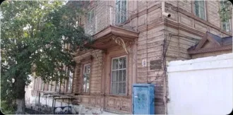 Объект культурного наследия 929,6 кв.м и земельный участок 1070 кв.м Республика Бурятия Продажа находящегося в федеральной собственности объекта недвижимого имущества площадью 929,6 кв. метра (кадастровый номер 03:12:150253:34), местоположение: Республика Бурятия, р-н Кяхтинский, г Кяхта, ул…