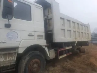 Рама от самосвала Hino 655191 JHDFLV00017143 VIN X896551CACOBA7150 госномер E560КУ28, 2012 год выпуска, находится в Благовещенске (Свободный).