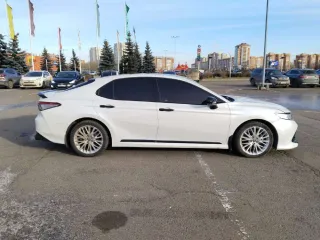 Toyota Camry 2019. Автомобиль Toyota Camry; год выпуска – 2019; идентификационный номер (VIN): XW7BZYHK60S106677. Имущество является предметом залога КБ "ЛОКО-Банк" (АО) (ИНН 7750003943, ОГРН 1057711014195), адрес 125167, г. Москва, Ленинградский проспект, д. 39, стр. 80.