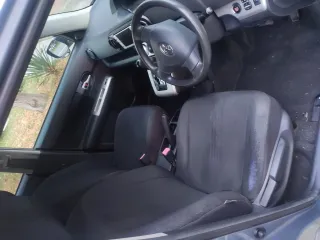 Toyota Corolla Rumion 2007 года, номер кузова NZE151-1023399. В залоге у Совкомбанка.