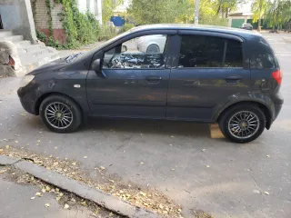 Hyundai Getz 2008 года выпуска, цвет кузова - серый темный, VIN KMHBU51DP9U890339, номер кузова KMHBU51DP9U890339, госномер О 923 ЕХ 136. Транспортное средство после ДТП, повреждено правое переднее крыло, ступица, фара и колесо. С имуществом можно ознакомиться по предварительной записи по тел…