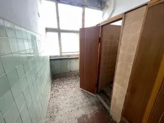 Нежилое помещение 1460.5 кв.м в Челябинской области. Помещение, назначение: нежилое, площадь: 1460,5 кв. метра, этаж: № 6, кадастровый номер: 74:25:0302315:1074, расположенное по адресу: Российская Федерация, Челябинская область, Златоустовский городской округ, г. Златоуст, пл. 3 Интернационала…