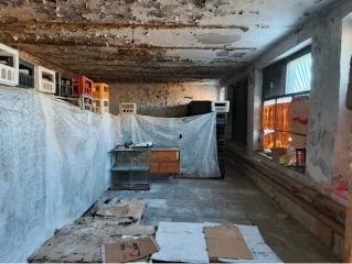 Нежилое здание с земельным участком. Общая площадь здания: 171,2 кв. м, назначение: нежилое, этажность: 1. Адрес расположения: Тюменская область, Сладковский район, д. Рождественка, ул. Центральная, д. 12. Земельный участок общей площадью 253 кв. м, кадастровый номер: 72:14:2001001:66, категория…