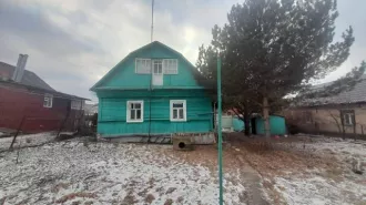 Земельный участок площадью 637 +/- 5.05 кв. м, категория земель: земли населенных пунктов, разрешенное использование: для строительства и обслуживания жилого дома. Местоположение установлено относительно ориентира, расположенного в границах участка. Почтовый адрес ориентира: Калужская обл., р-н…