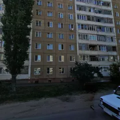 3/8 доли в праве на жилое помещение, общей площадью 63 кв.м., Кад.№ 64:50:000000:35092 
Расположенное по адресу Саратовская область, г Энгельс, ул Полтавская, д. 9б, кв 113
