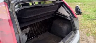 Fiat Punto 2007 года, 77 л.с., пробег 175 000 км, АКПП. Приехала своим ходом. Не работает кондиционер, задние двери открываются только изнутри, ошибка по подушкам, очаги коррозии по кузову. Более подробное техническое состояние выясняйте самостоятельно в ходе осмотра.