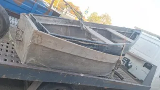 Лодка «Подъездок» - 1 шт. Лодка Казанка с двигателем марки Tarpon, мощность 5 л.с., без заводского номера – 1 шт. Лодка алюминиевая кустарного производства – 1 шт. Лодка резиновая двухместная зеленого цвета – 1 шт. Лодка резиновая «Pelican-268», зеленого цвета, без весел – 1 шт. Моторно-гребная…