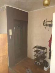 1/4 доля в праве собственности на квартиру, общей площадью 63,9 кв.м., расположенная по адресу: Рязанская область, г. Сасово, ул. Ново-Елатомская, д.45б, кв.6