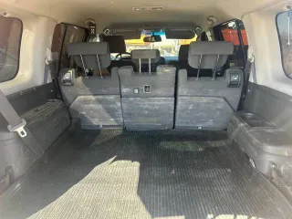 Автомобиль легковой Nissan Pathfinder, 2011 год, VIN VSKJVWR51U0419505. Пробег более 521 тыс. км, цвет серый. Россия, Волгоградская область, Котельниковский район, х. Захаров. Имеются повреждения кузова в виде сколов, задир, вмятин по периметру кабины. Физический износ 40-60%.