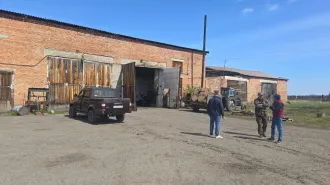 Лада Largus, легковой универсал г/н У023ТН124 2017 г.в., УАЗ ПИКАП г/н т431ну124, 2017 г.в., УАЗ 220695 г/н с905кх124 2013 г.в., МАЗ 6303А5 г/н у770ес124 2012 г.в., КАМАЗ 55102 г/н м207мм24 1997 г.в., Грузовой самосвал КАМАЗ-45143-15 г/н С049ЕР124 2011 г.в., Грузовой тягач седельный КАМАЗ-54115N…