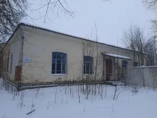 Нежилое здание, 367 кв.м, Псковская обл., г.Новоржев, ул.Победы, д.46 нежилое здание (бывший военкомат), объект культурного наследия регионального значения «Склад казённый винный, 1890-1903гг.», 367 кв.м. КН 60:10:0010205:93, расположенный на земельном участке с КН 60:10:0010205:206 по адресу…