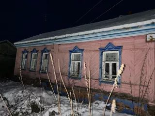 Земельный участок кадастровый номер: 58:21:0040101:18 площадь: 1900 кв.м и 
Жилое здание, кадастровый номер: 58:21:0040101:72, площадь: 32.7 кв.м. Вид права, доля в праве: собственность. 
Расположенные по адресу: Пензенская область, р-н. Нижеломовский, д. Федоровка, ул. Федоровка, д…