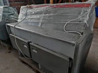 Холодильная витрина ВХЗ-СН 1511