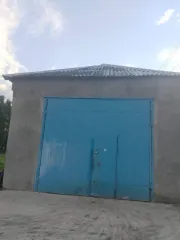 Нежилое здание 199.9 кв.м в Татарстане. Адрес: Республика Татарстан, Нурлатский муниципальный район, сельское поселение Ахметовское, село Аксумла, улица Ягодная, здание 7а. Кадастровый номер: 16:32:060301:78. Площадь: 199,9 кв.м. Вид собственности: совместная.