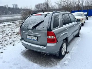 Kia Sportage 2006 года, государственный регистрационный знак С 152 КХ 02. Страна-производитель: Россия. VIN: KNEJE55157K313732. Год выпуска: 2006. Заводской номер машины (рамы): отсутствует. Номер двигателя: D4EA 6Н239977. Цвет: темно-серый. Паспорт транспортного средства (ПТС): 77 ТТ №849481 от…