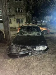 Vaz 2112, 2006; Vaz 21124, 2006. Ваз 2112, 2006 года, 90 лс, 300000 км еще транспортное средство ВАЗ 21124, 2006г.в., VIN XTA21124060428272 - полностью разбито лобовое стекло, разбит передний бампер, радиатор, передние и задние фары, множественные царапины и трещины по кузову. Транспортное средство…