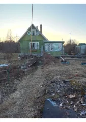 Земельный участок, 1000 кв.м., сельскохозяйственного назначения, местоположение: 185519, Республика Карелия, Прионежский р-н, поселок Ладва-Ветка, кадастровый номер: 10:20:0000000:654, вид собственности: индивидуальная. На участке есть колодец технический для полива, 2 яблони, кусты с черной…