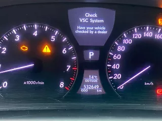 Автомобиль Легковой автомобиль, марка: LEXUS, модель: LS460, год изготовления: 2006, цвет: черный, VIN: JTHGL46F605002569, мощность двигателя, л.с.  кВт : 381  280 , рабочий объем двигателя, куб. см: 4608