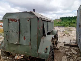 Компрессорная станция УКС-400В с дизельным двигателем ЯМЗ-236 заводской номер 050821, 2005 год выпуска. Инвентарный номер ПСТ048509, 1 штука.