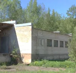 Предприятие (имущественный комплекс) ООО «Русско-высоцкая птицефабрика», состав и характеристики которого указаны в приложении №1 к настоящему сообщению, а также к сообщению ЕФРСБ №19354226 от 05.09.2025. Часть имущества является предметом залога ООО «Управляющая компания «Сигнал» и ФНС России…